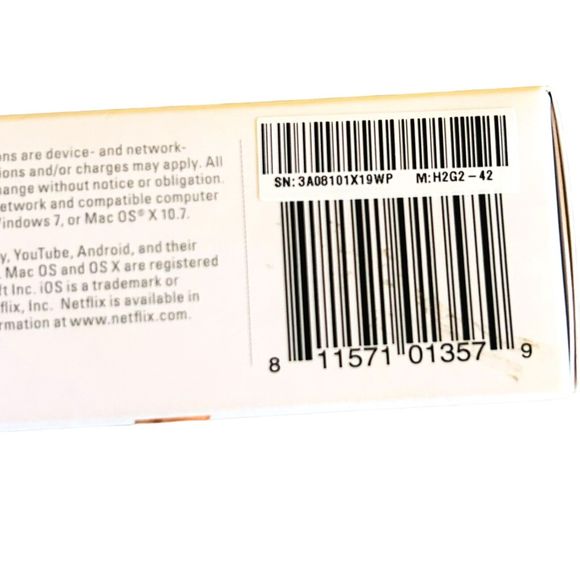 Black Google Chromecast H2G2-42 1st Generation Media Player Complete in Box CIB - Picture 5 of 6